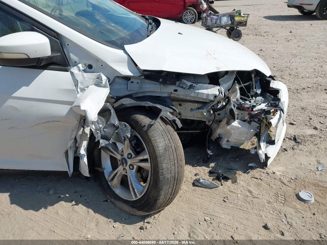 44896090 :رقم المزاد ، 1FADP3F28EL359261 vin ، 2014 Ford Focus Se مزاد بيع