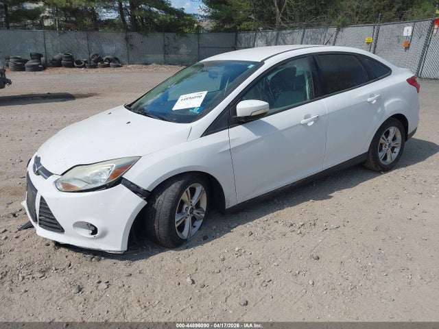 44896090 :رقم المزاد ، 1FADP3F28EL359261 vin ، 2014 Ford Focus Se مزاد بيع