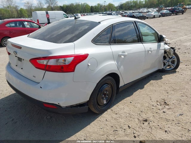 44896090 :رقم المزاد ، 1FADP3F28EL359261 vin ، 2014 Ford Focus Se مزاد بيع
