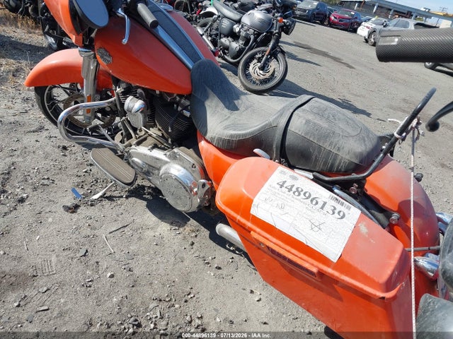 Harley-Davidson FLHXS 2023 1HD1KRP2XPB610835 Image 3