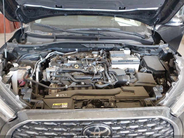 Продажа на аукционе авто 2023 Toyota Corolla Cross Xle, vin: 7MUDAABG2PV068778, номер лота: 44896160