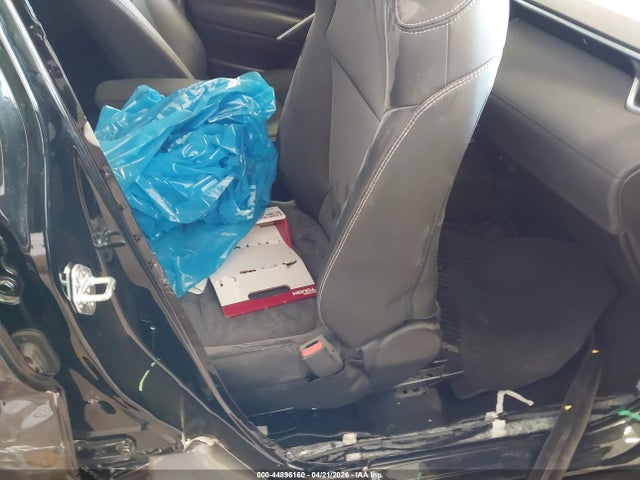 Продажа на аукционе авто 2023 Toyota Corolla Cross Xle, vin: 7MUDAABG2PV068778, номер лота: 44896160