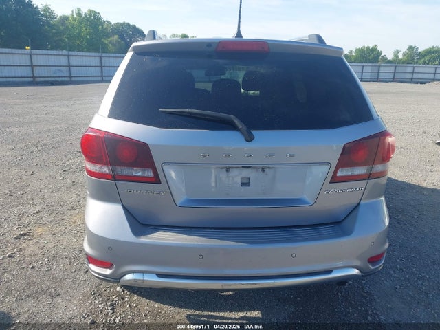 44896171 :رقم المزاد ، 3C4PDCGB4LT266835 vin ، 2020 Dodge Journey Crossroad مزاد بيع