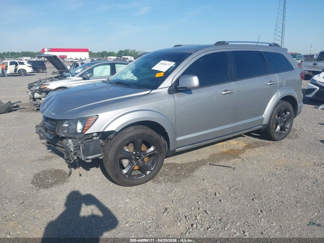 44896171 :رقم المزاد ، 3C4PDCGB4LT266835 vin ، 2020 Dodge Journey Crossroad مزاد بيع