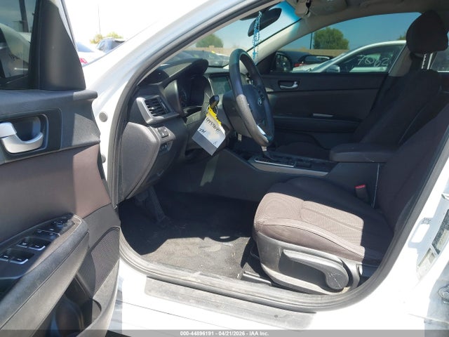 5XXGT4L33KG371920 KIA Optima Lx