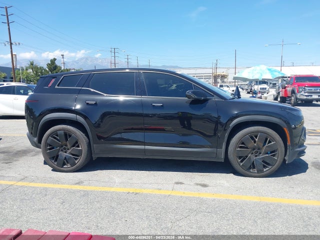 Fisker Ocean One 2023 VCF1ZBU28PG002727 Image 14