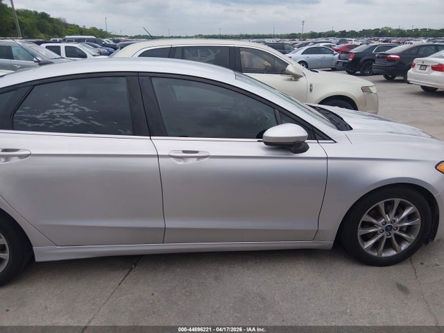 2017 Ford Fusion Se მანქანა იყიდება აუქციონზე, vin: 3FA6P0HD6HR241513, აუქციონის ნომერი: 44896221