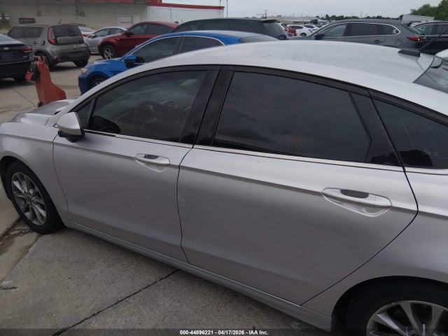 2017 Ford Fusion Se მანქანა იყიდება აუქციონზე, vin: 3FA6P0HD6HR241513, აუქციონის ნომერი: 44896221
