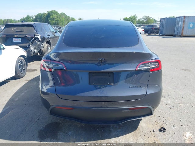 Продаж на аукціоні авто 2021 Tesla Model Y Standard Range Rear-wheel Drive, vin: 5YJYGDED4MF106198, номер лоту: 44896227