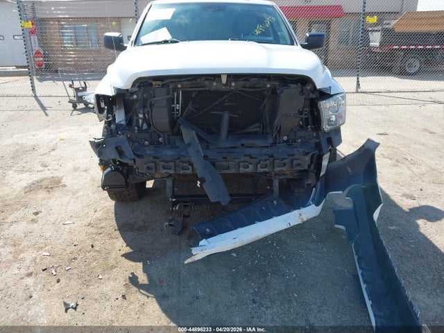 44896233 :رقم المزاد ، 3C6RR7KT5HG708790 vin ، 2017 Ram 1500 Express  4x4 5'7 Box مزاد بيع