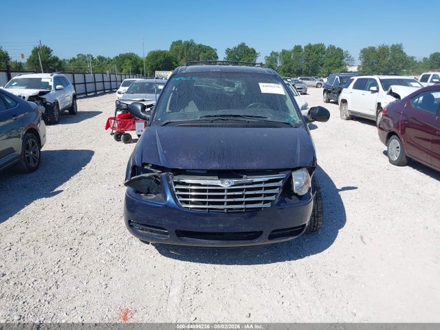 Продажа на аукционе авто 2005 Chrysler Town & Country Touring, vin: 2C4GP54L05R222000, номер лота: 44896236