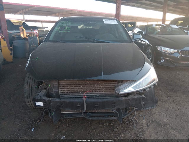 5NPD84LF1LH575085 Hyundai ELANTRA SEL