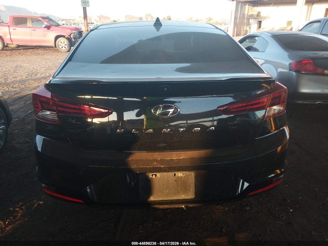 5NPD84LF1LH575085 Hyundai ELANTRA SEL