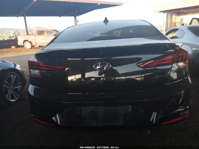 5NPD84LF1LH575085 Hyundai ELANTRA SEL