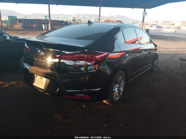 5NPD84LF1LH575085 Hyundai ELANTRA SEL