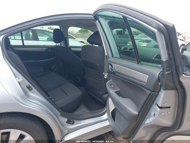 2015 Subaru Legacy 2.5i Premium მანქანა იყიდება აუქციონზე, vin: 4S3BNBF68F3061699, აუქციონის ნომერი: 44896252