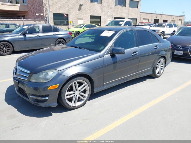 Продажа на аукционе авто 2013 Mercedes-benz C 250 Sport, vin: WDDGF4HB9DR271740, номер лота: 44896273