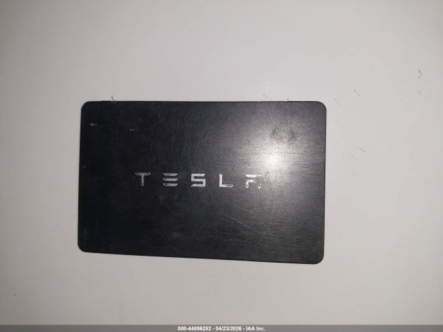 44896282 :رقم المزاد ، 7SAYGDEF7NF553940 vin ، 2022 Tesla Model Y Performance Dual Motor All-wheel Drive مزاد بيع