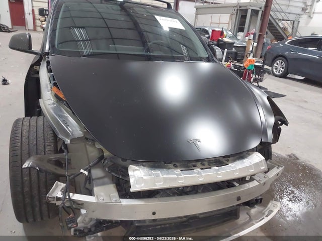 44896282 :رقم المزاد ، 7SAYGDEF7NF553940 vin ، 2022 Tesla Model Y Performance Dual Motor All-wheel Drive مزاد بيع