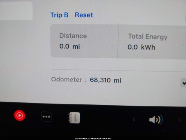 44896282 :رقم المزاد ، 7SAYGDEF7NF553940 vin ، 2022 Tesla Model Y Performance Dual Motor All-wheel Drive مزاد بيع