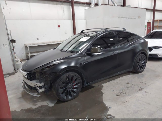 44896282 :رقم المزاد ، 7SAYGDEF7NF553940 vin ، 2022 Tesla Model Y Performance Dual Motor All-wheel Drive مزاد بيع