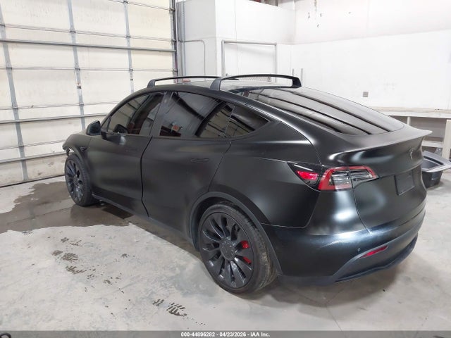 44896282 :رقم المزاد ، 7SAYGDEF7NF553940 vin ، 2022 Tesla Model Y Performance Dual Motor All-wheel Drive مزاد بيع