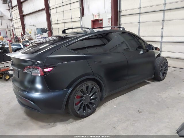 44896282 :رقم المزاد ، 7SAYGDEF7NF553940 vin ، 2022 Tesla Model Y Performance Dual Motor All-wheel Drive مزاد بيع
