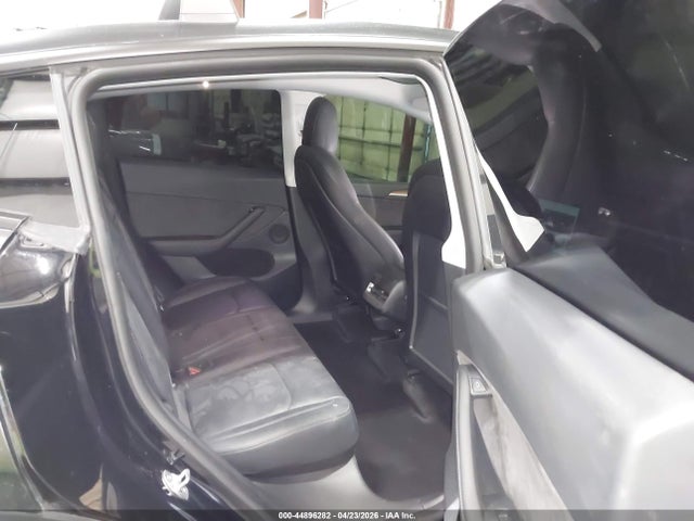44896282 :رقم المزاد ، 7SAYGDEF7NF553940 vin ، 2022 Tesla Model Y Performance Dual Motor All-wheel Drive مزاد بيع