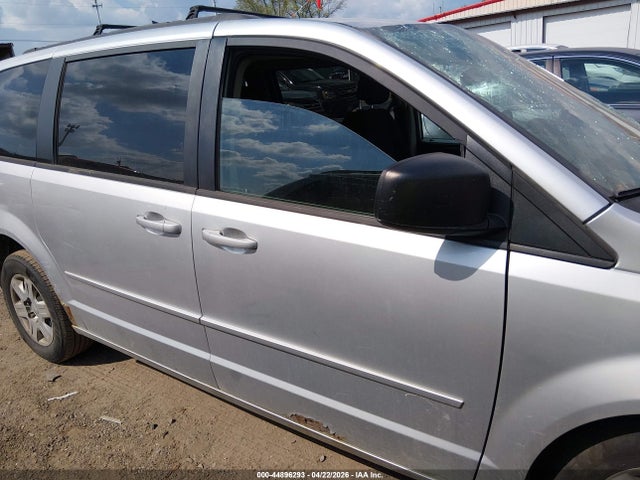 Продаж на аукціоні авто 2011 Dodge Grand Caravan Express, vin: 2D4RN4DG1BR779038, номер лоту: 44896293