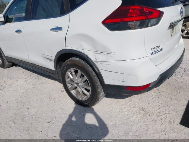 Продажа на аукционе авто 2017 Nissan Rogue Sv, vin: JN8AT2MT9HW140136, номер лота: 44896296