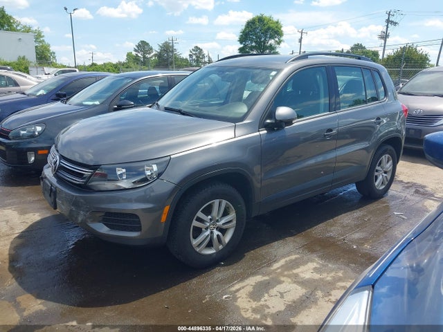 Продаж на аукціоні авто 2016 Volkswagen Tiguan S, vin: WVGAV7AX5GW531563, номер лоту: 44896335