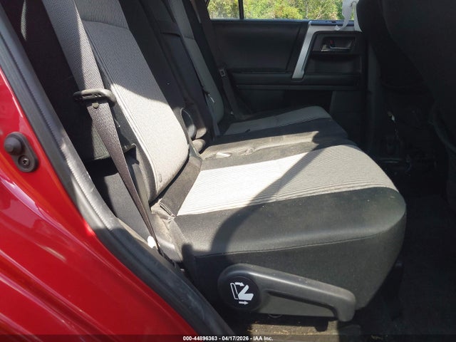 44896363 :رقم المزاد ، JTEZU5JRXJ5191335 vin ، 2018 Toyota 4runner Sr5 مزاد بيع