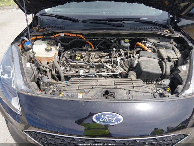 44896408 :رقم المزاد ، 1FMCU0BZ4MUA09047 vin ، 2021 Ford Escape Se Hybrid مزاد بيع
