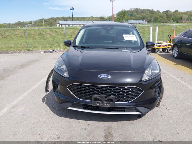 44896408 :رقم المزاد ، 1FMCU0BZ4MUA09047 vin ، 2021 Ford Escape Se Hybrid مزاد بيع