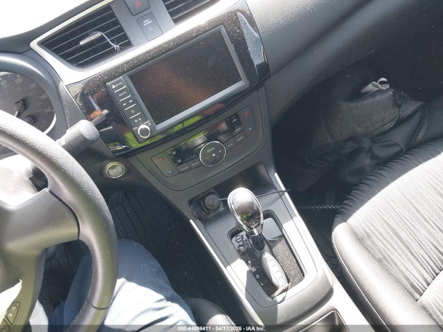3N1AB7AP5KY235198 Nissan SENTRA SV