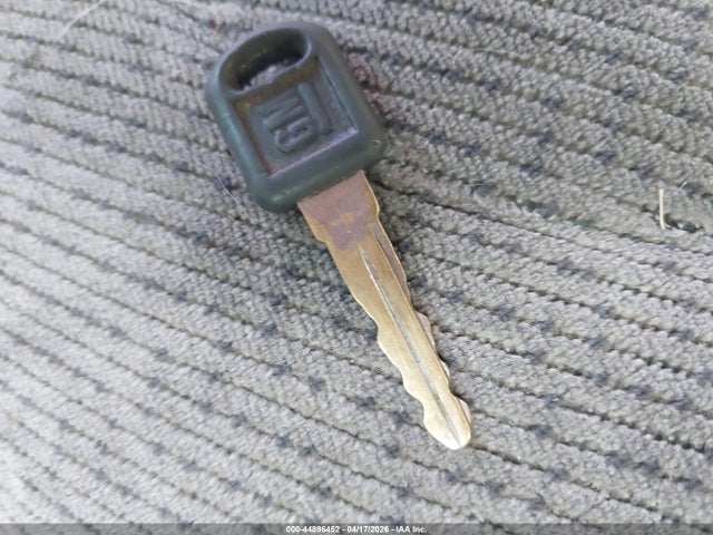 Продаж на аукціоні авто 1998 Chevrolet K1500 Fleetside, vin: 1GCEK19R2WE208626, номер лоту: 44896452
