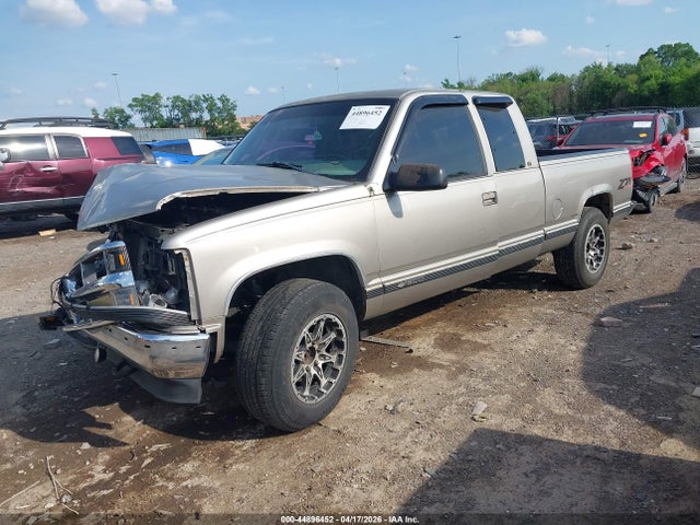 Продаж на аукціоні авто 1998 Chevrolet K1500 Fleetside, vin: 1GCEK19R2WE208626, номер лоту: 44896452