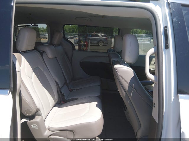Aukcja sprzedaży 2017 Chrysler Pacifica Touring-l Plus, vin: 2C4RC1EG5HR614411, numer aukcji: 44896519