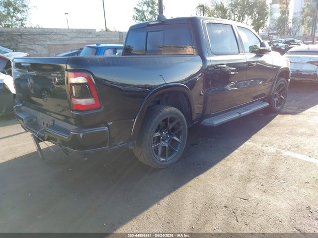 2021 Ram 1500 Laramie  4x4 5'7 Box მანქანა იყიდება აუქციონზე, vin: 1C6SRFJT5MN702597, აუქციონის ნომერი: 44896541