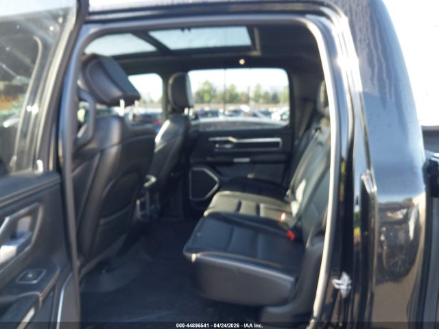 2021 Ram 1500 Laramie  4x4 5'7 Box მანქანა იყიდება აუქციონზე, vin: 1C6SRFJT5MN702597, აუქციონის ნომერი: 44896541