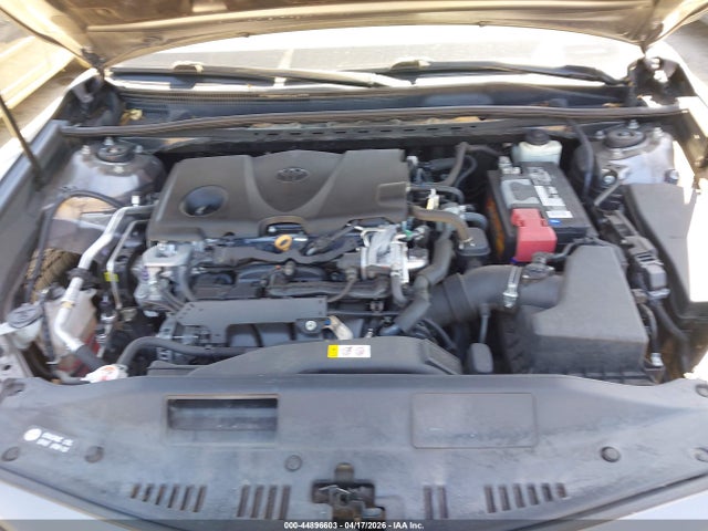 4T1B11HK5JU514045 Toyota CAMRY SE