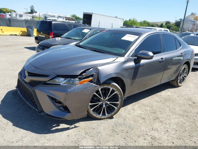 4T1B11HK5JU514045 Toyota CAMRY SE