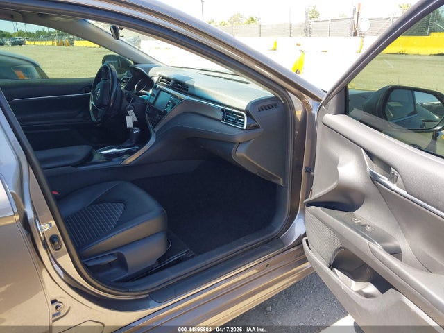 4T1B11HK5JU514045 Toyota CAMRY SE