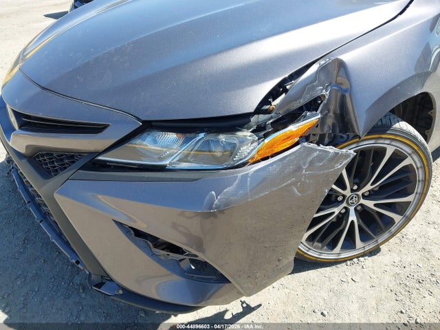 4T1B11HK5JU514045 Toyota CAMRY SE