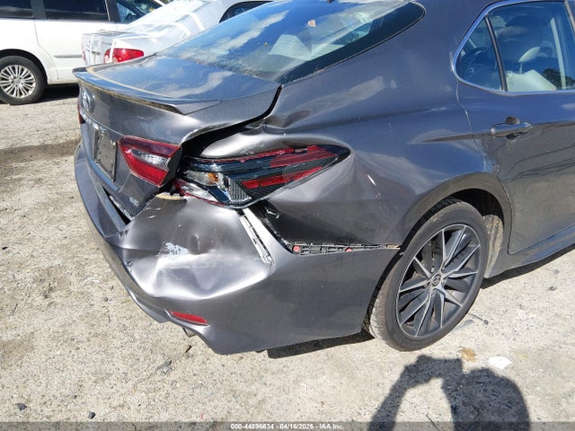 4T1G11AK2NU713723 Toyota CAMRY SE