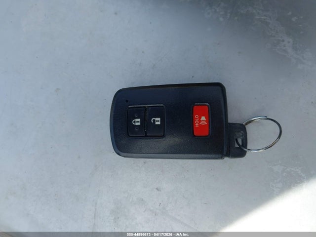 Toyota Prius C Three 2014 JTDKDTB36E1073297 Image 11