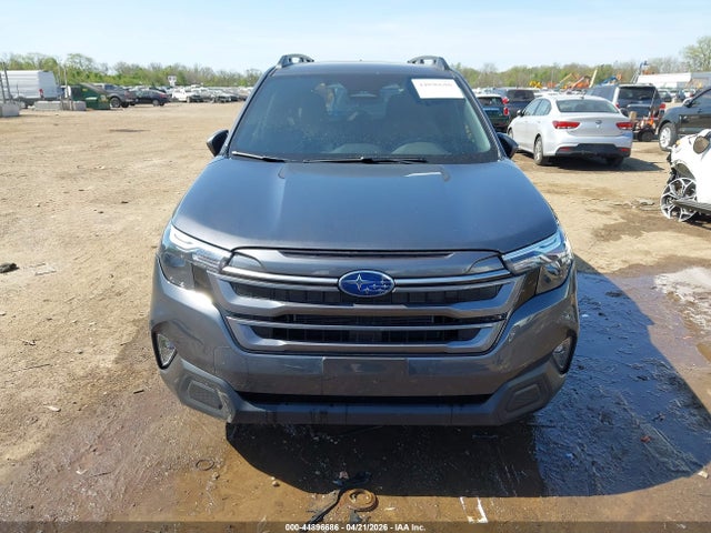 2025 Subaru Forester Premium Hybrid მანქანა იყიდება აუქციონზე, vin: JF2SLSED9SH412088, აუქციონის ნომერი: 44896686