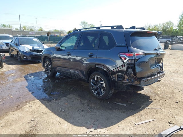2025 Subaru Forester Premium Hybrid მანქანა იყიდება აუქციონზე, vin: JF2SLSED9SH412088, აუქციონის ნომერი: 44896686