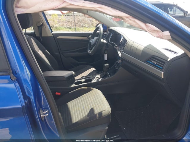 Продажа на аукционе авто 2022 Volkswagen Jetta 1.5t S, vin: 3VWCM7BU6NM009345, номер лота: 44896688