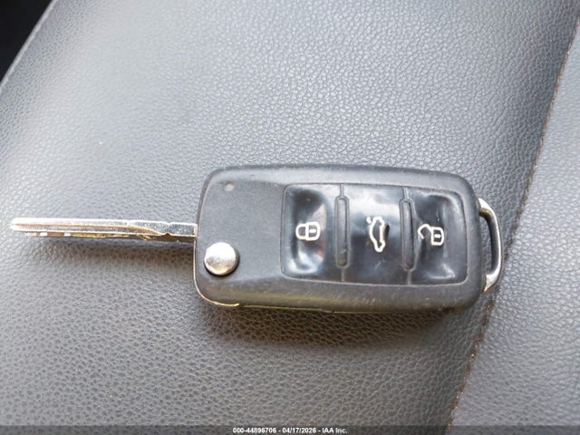 Продажа на аукционе авто 2012 Volkswagen Beetle 2.5l, vin: 3VWJP7ATXCM601089, номер лота: 44896706